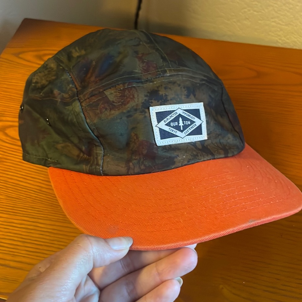 Burton 5 panel hat